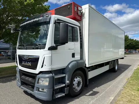 MAN TGS 18.360 FRIGOBLOCK FK25 MULTITEMP + LIFT / LADEBORDWAND 2000 KG + EURO 6 + AIRCO