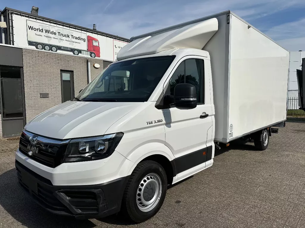 MAN TGE TGE 3.180 + 360 CAMERA + LIFT + EURO 6B + AIRCO + 720 KG LOADING + 3 SEATS